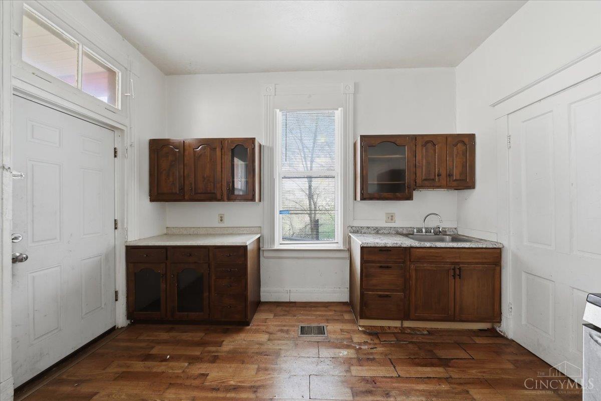 1044 Rosemont Avenue, Cincinnati, OH, 45205 — photo 28