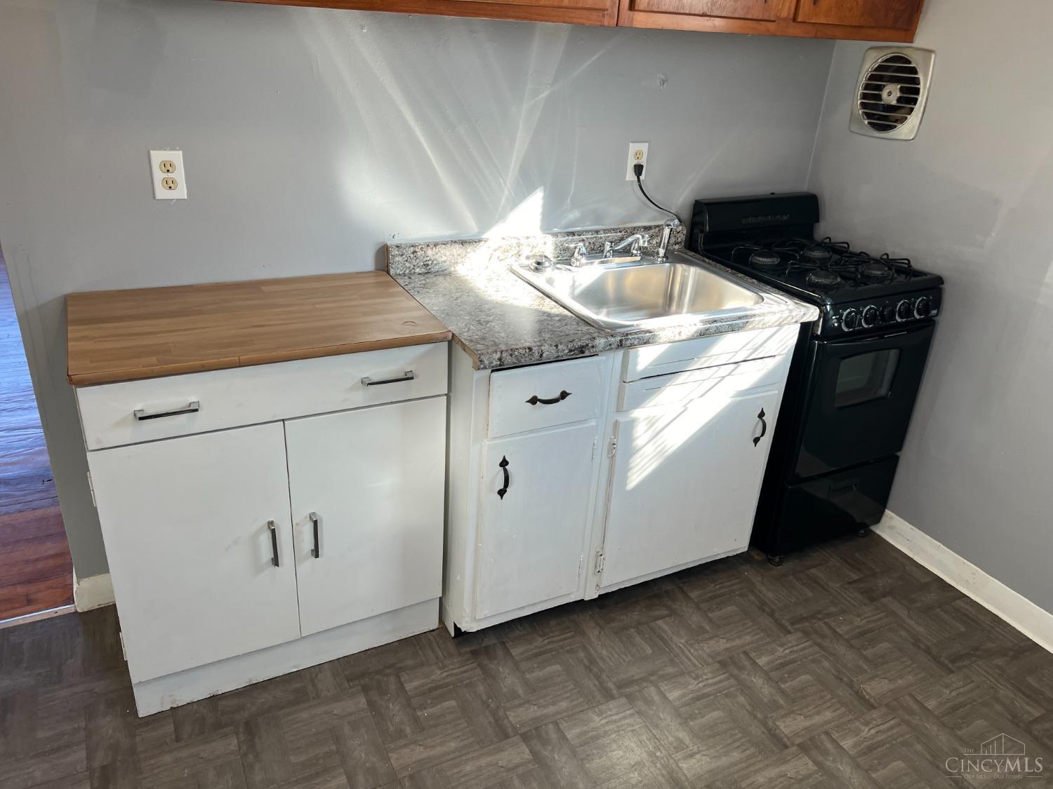 1002 Winfield Avenue, Cincinnati, OH, 45205 — photo 7