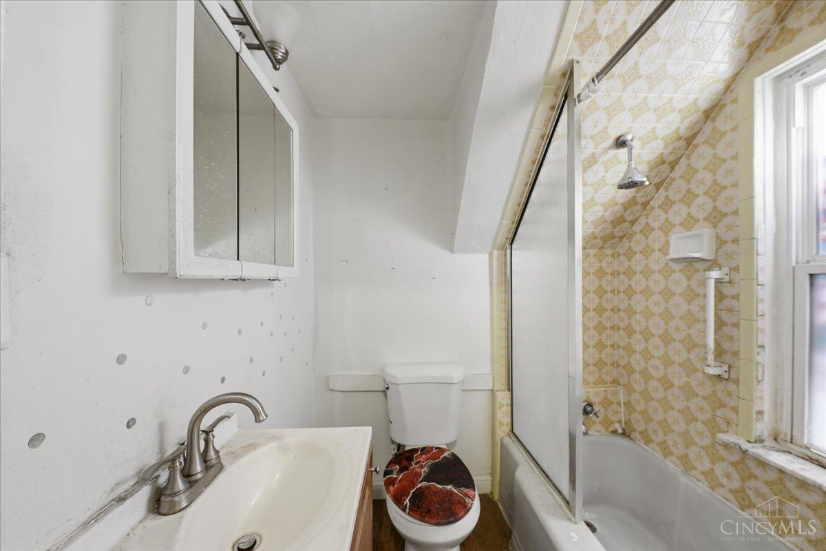 1044 Rosemont Avenue, Cincinnati, OH, 45205 — photo 9