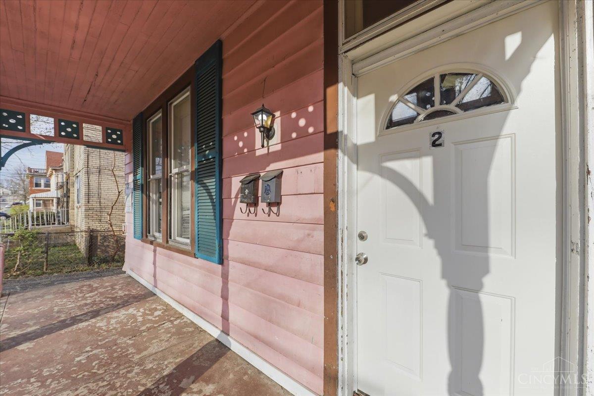 1044 Rosemont Avenue, Cincinnati, OH, 45205 — photo 5