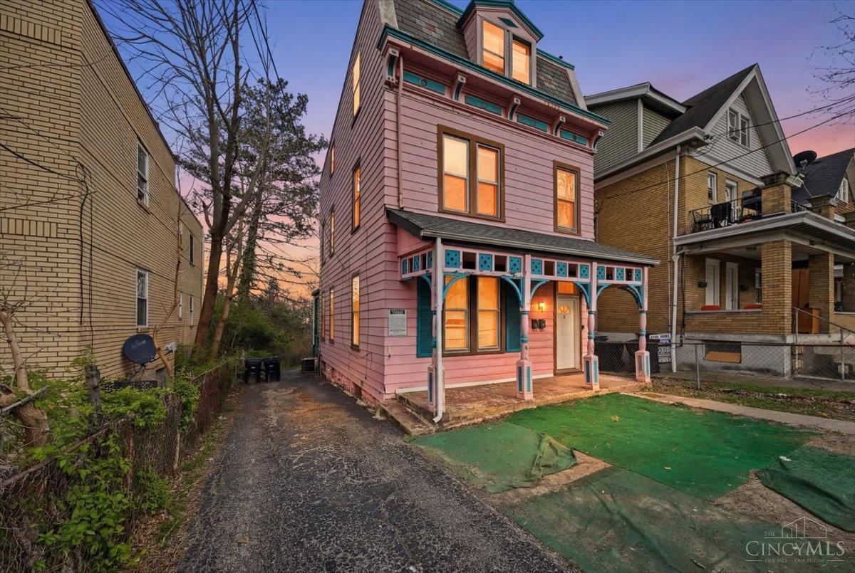 1044 Rosemont Avenue, Cincinnati, OH, 45205