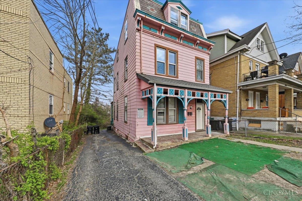 1044 Rosemont Avenue, Cincinnati, OH, 45205 — photo 3