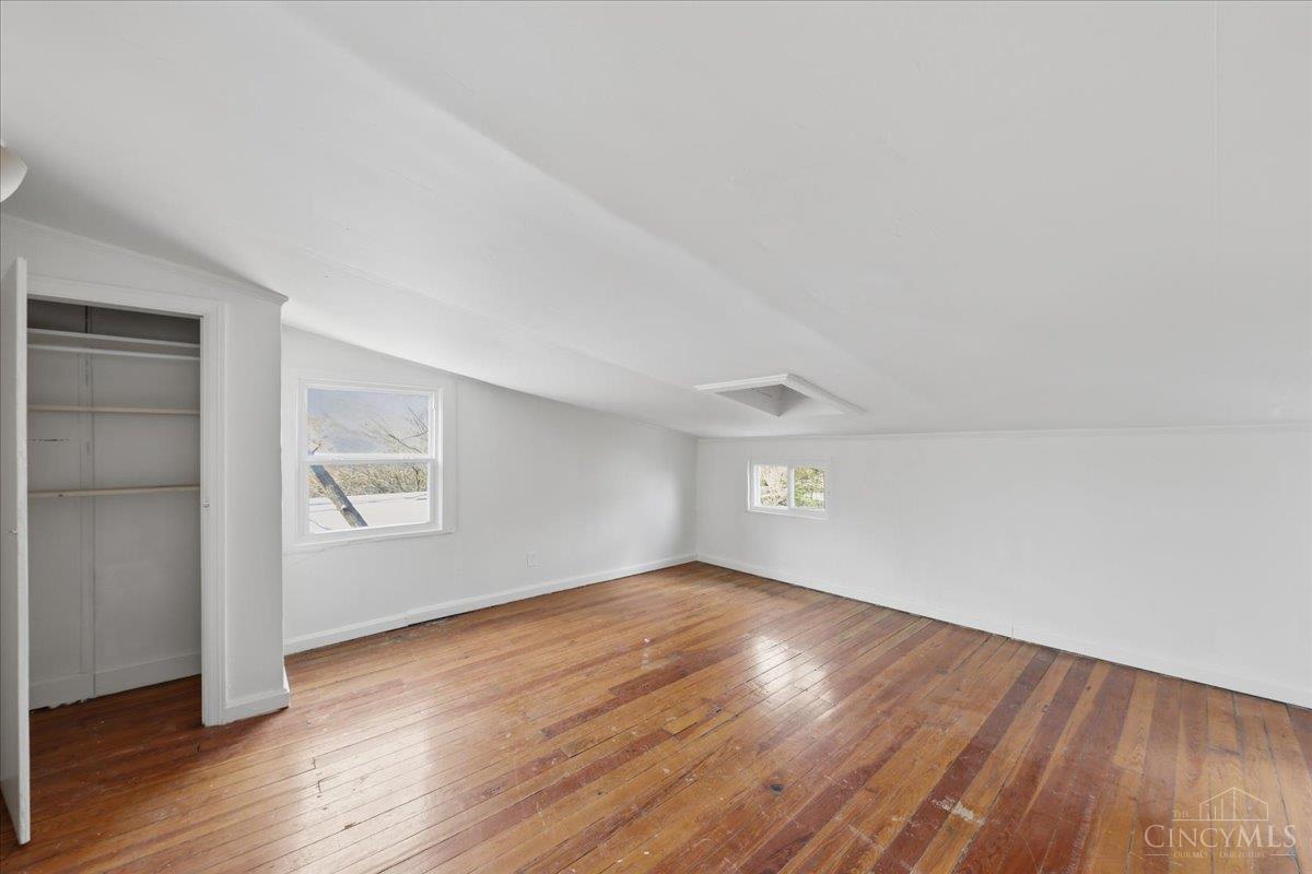 1044 Rosemont Avenue, Cincinnati, OH, 45205 — photo 23