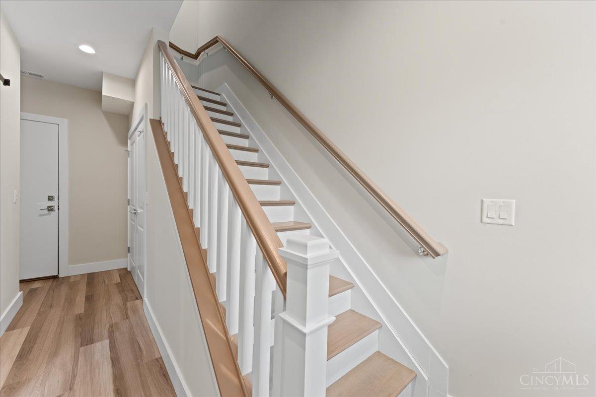 3906 Edwards Road #B, Cincinnati, OH, 45209 — photo 8