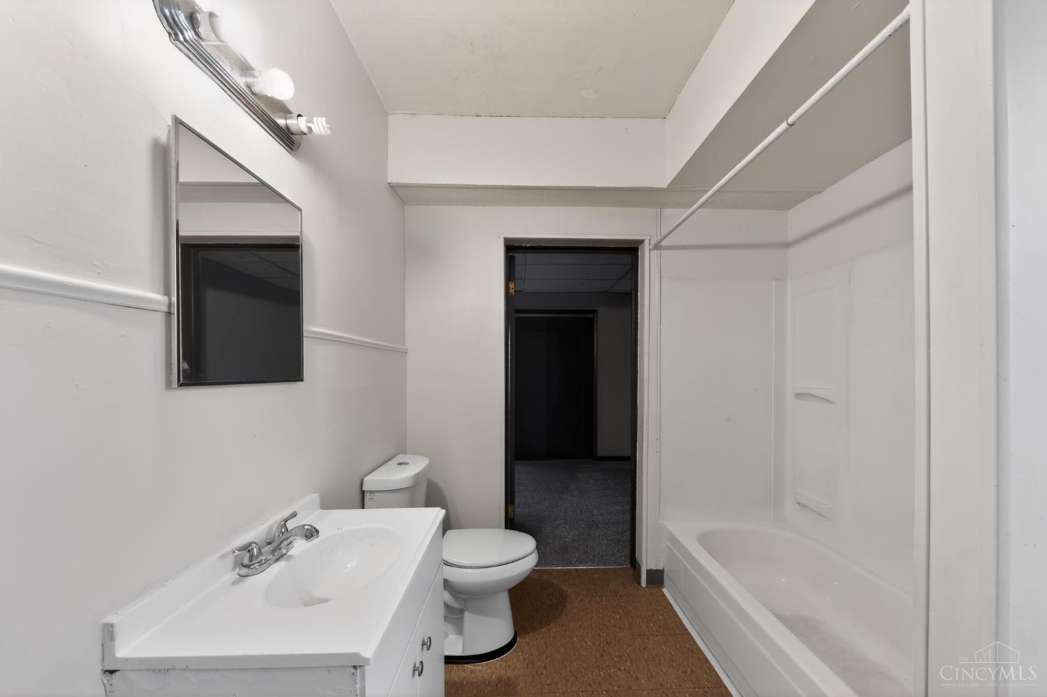 8627 Reading Road, Reading, OH, 45215 — photo 17