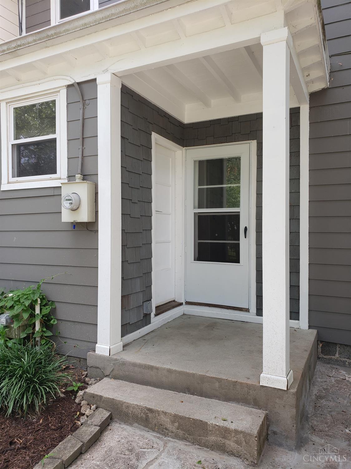 Homes for sale in Greenhills, OH | 65 Drummond St, Greenhills, OH 45218 | MLS# 1873866