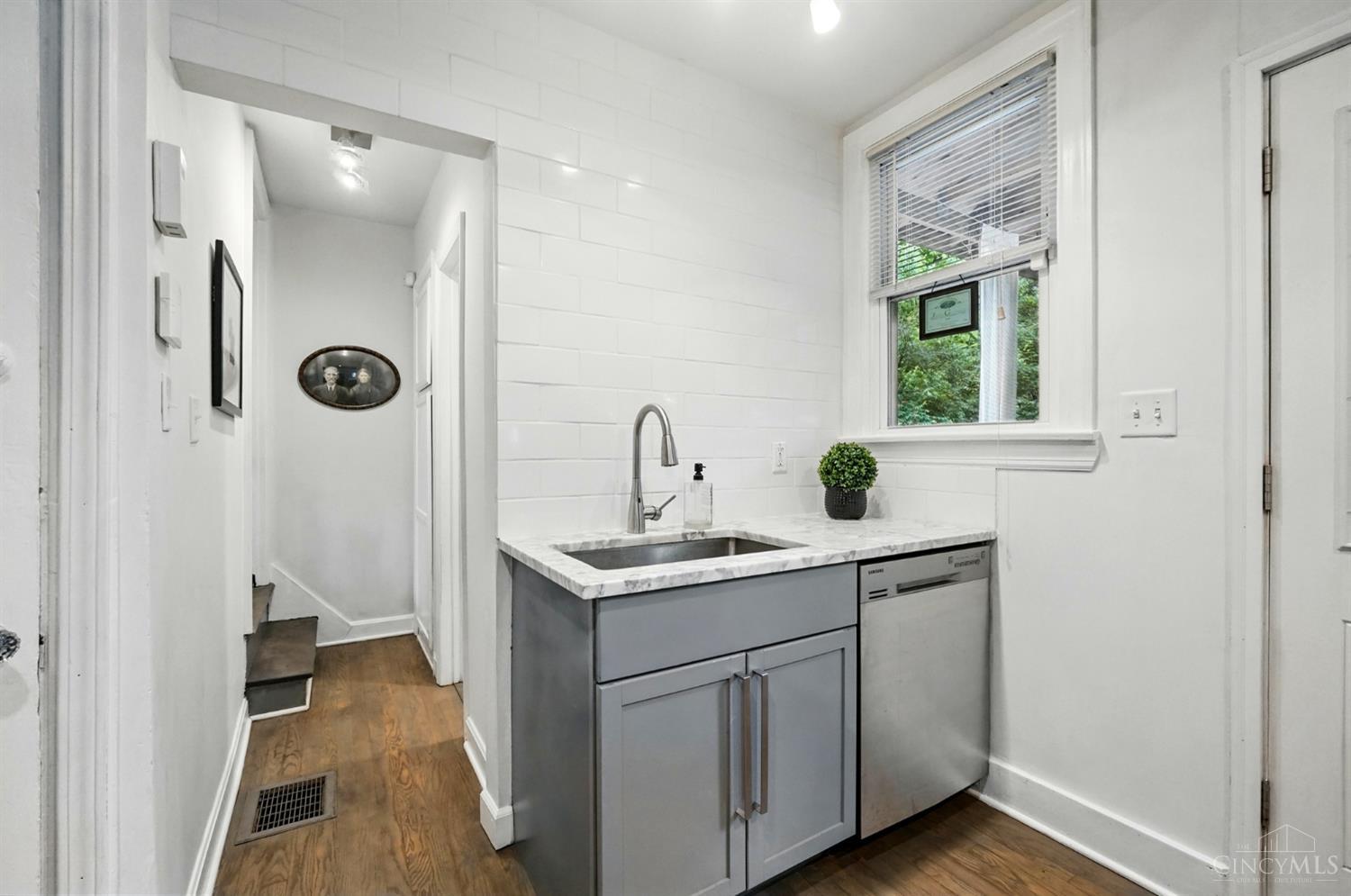 130 Mary Lane, Cincinnati, OH, 45217 — photo 16