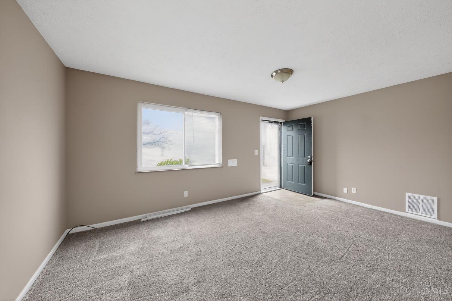 8634 Daly Road, Springfield Twp., OH, 45231 — photo 5