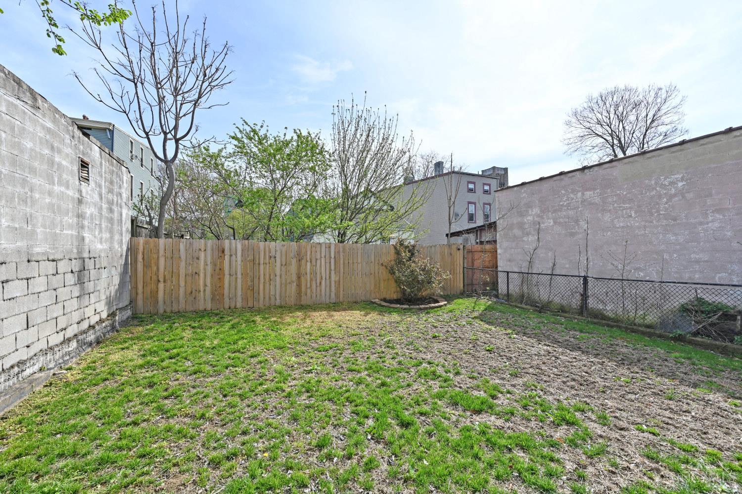 2962 Henshaw Avenue, Cincinnati, OH, 45225 — photo 17