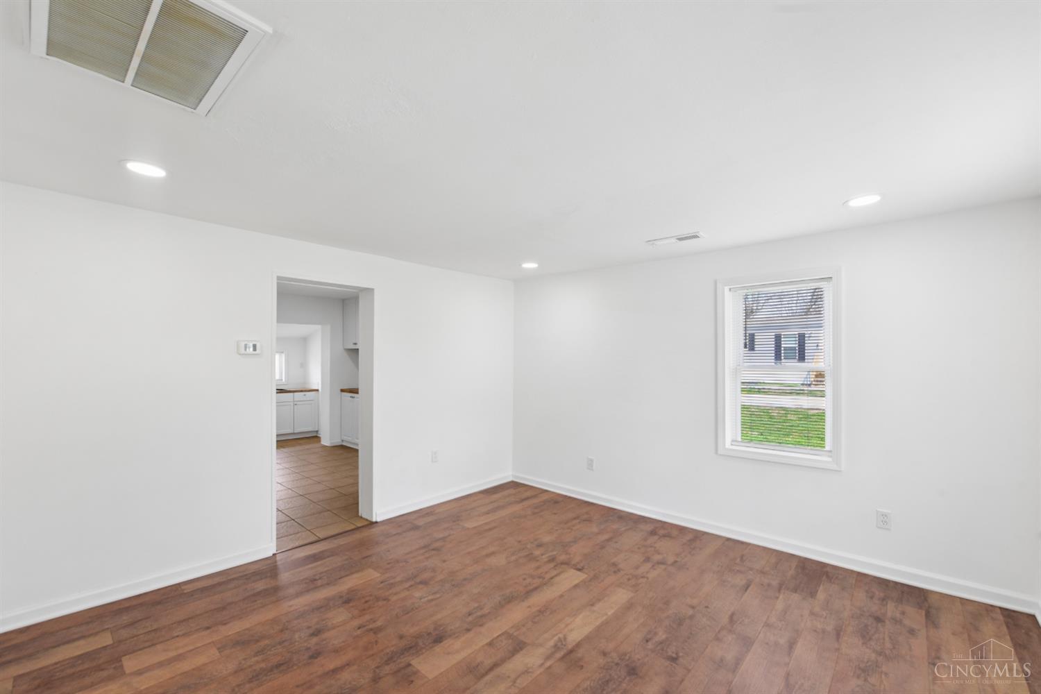 323 N Coffee Street, Felicity, OH, 45120