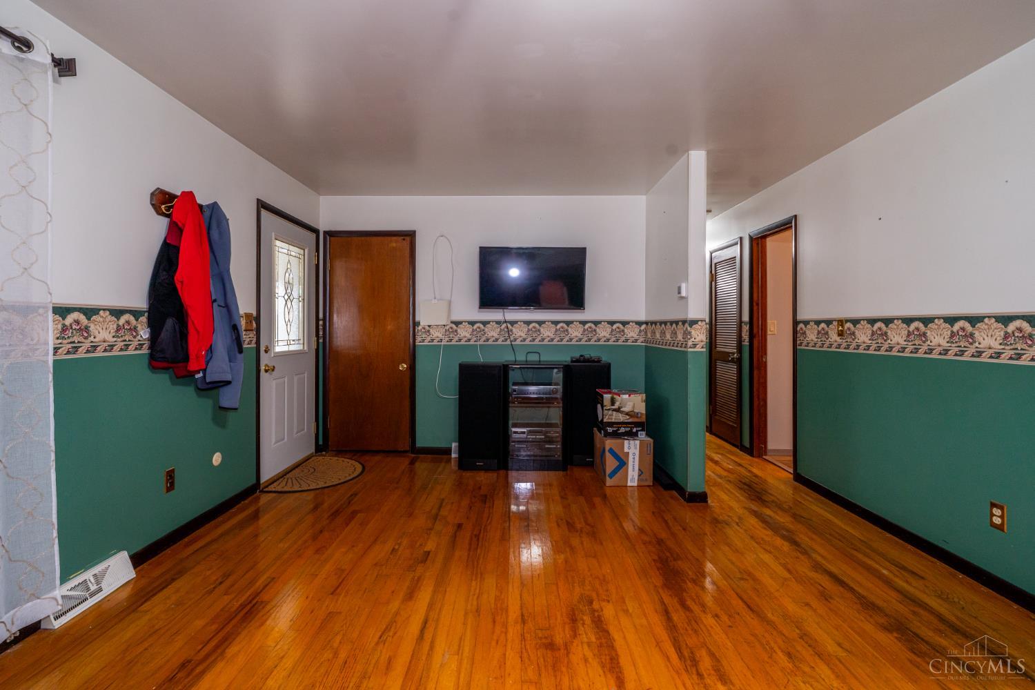 6960 Elkton Gifford Road, Gratis Twp, OH, 45064 — photo 5