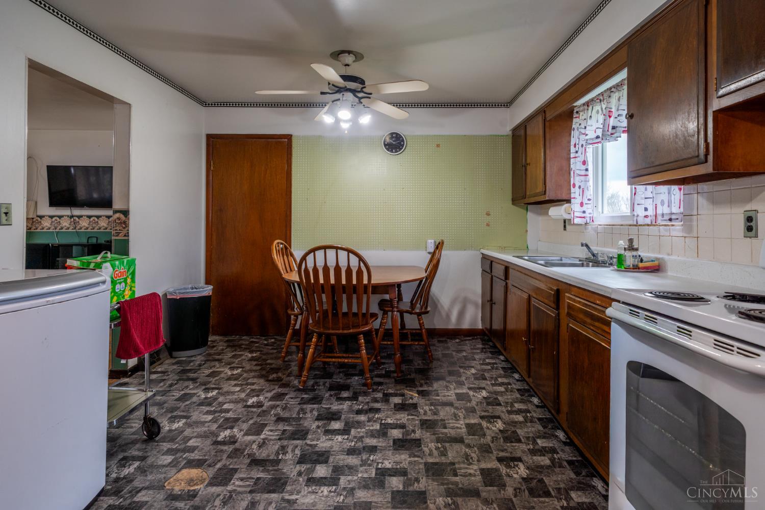 6960 Elkton Gifford Road, Gratis Twp, OH, 45064 — photo 10