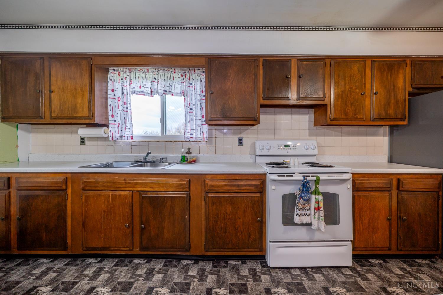 6960 Elkton Gifford Road, Gratis Twp, OH, 45064 — photo 7