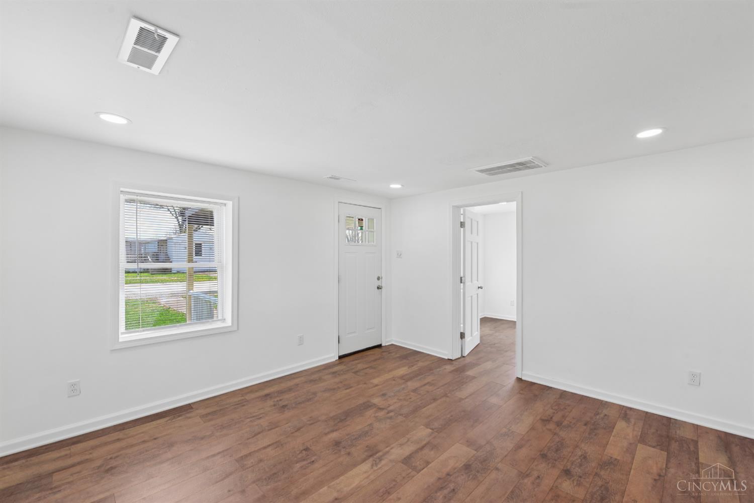 323 N Coffee Street, Felicity, OH, 45120