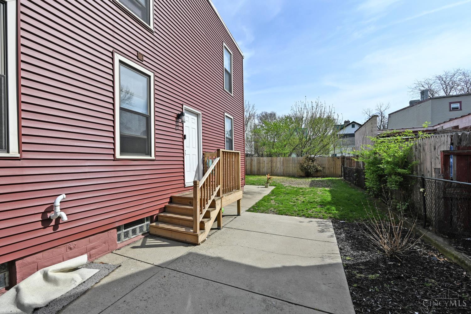 2962 Henshaw Avenue, Cincinnati, OH, 45225 — photo 3