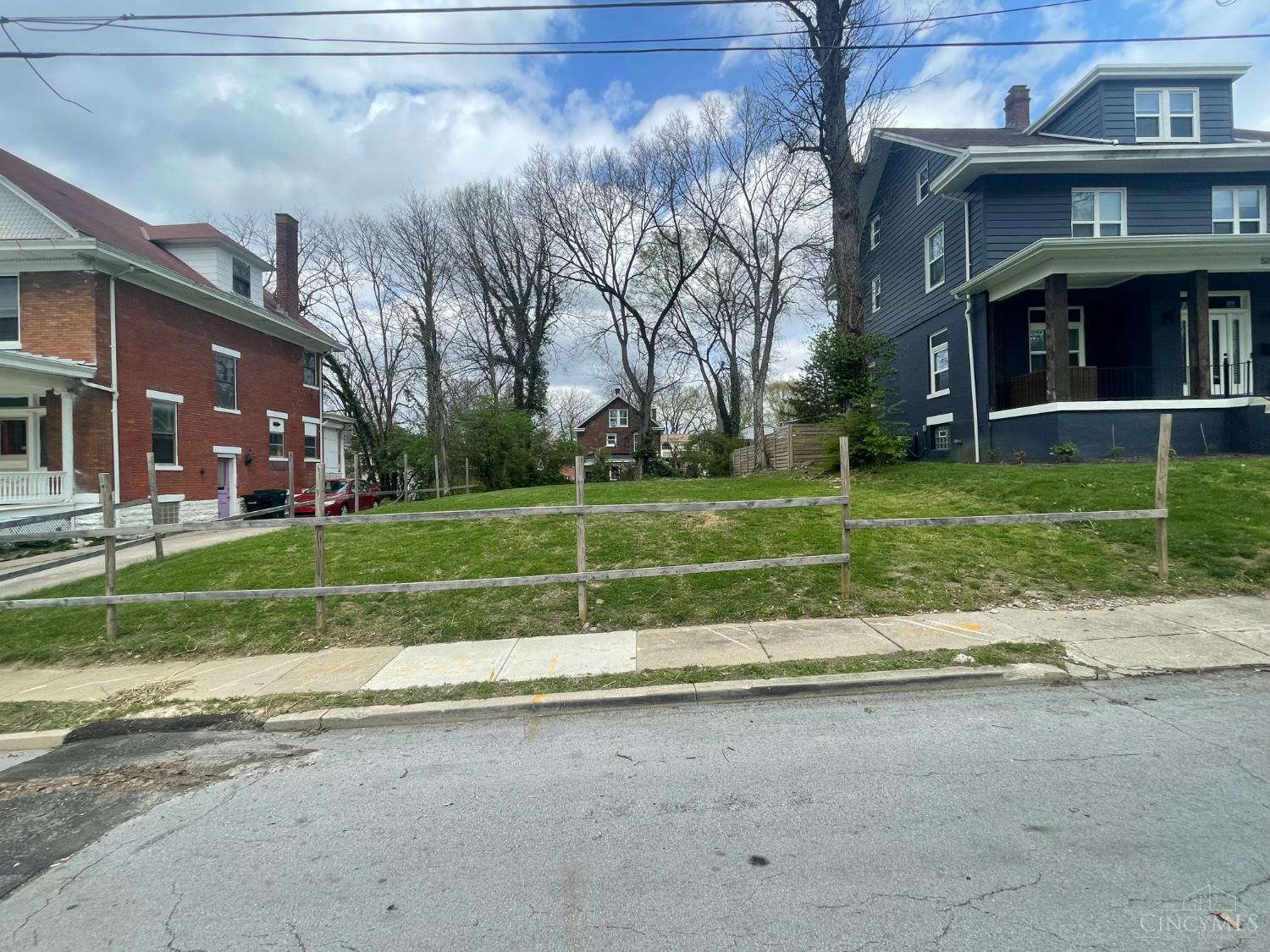 524 Camden Avenue, Cincinnati, OH, 45229