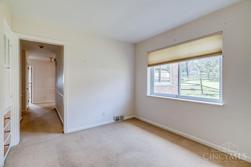 6955 Carroll Avenue, Sycamore Twp, OH, 45236 — photo 16