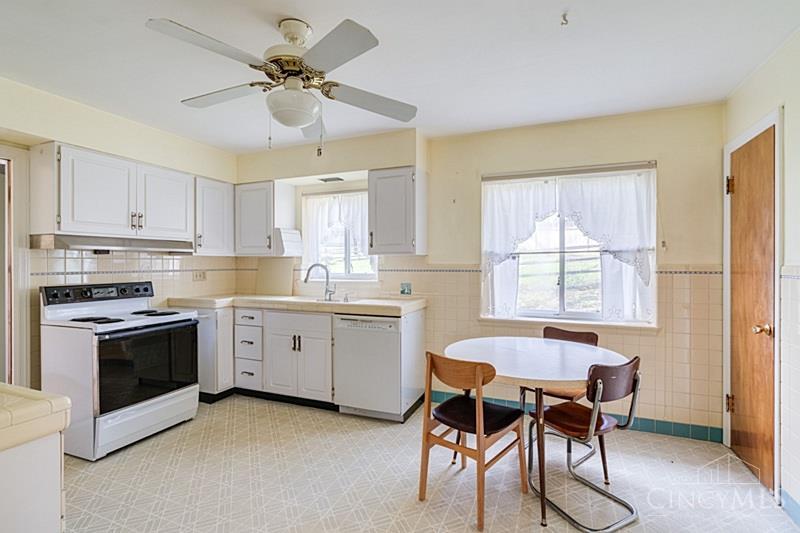 6955 Carroll Avenue, Sycamore Twp, OH, 45236 — photo 11