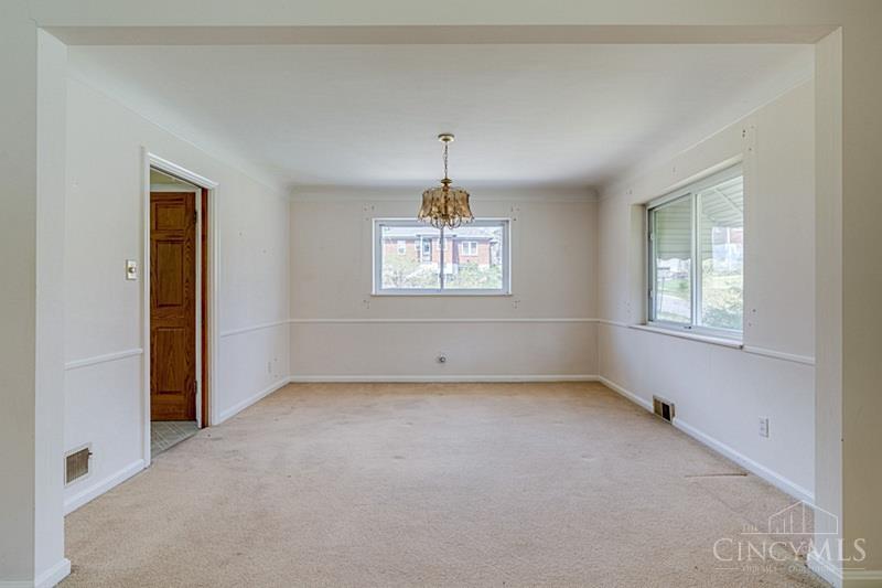 6955 Carroll Avenue, Sycamore Twp, OH, 45236 — photo 10