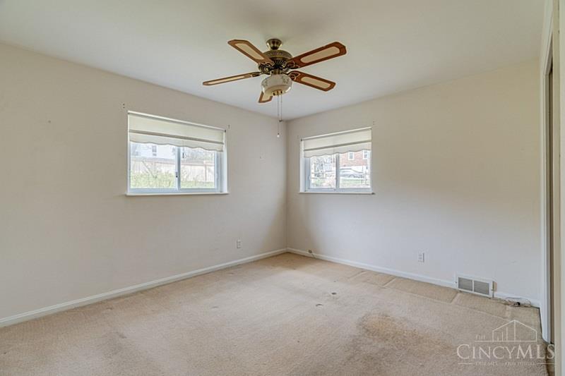 6955 Carroll Avenue, Sycamore Twp, OH, 45236 — photo 18