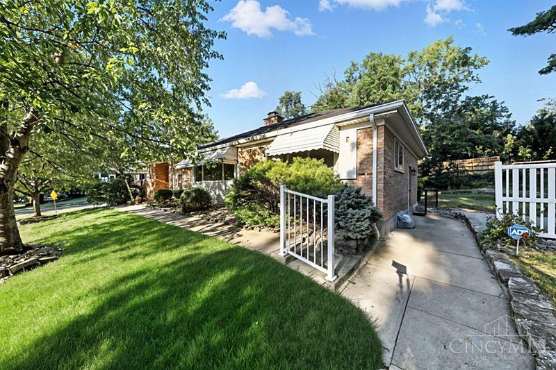 6955 Carroll Avenue, Sycamore Twp, OH, 45236 — photo 4