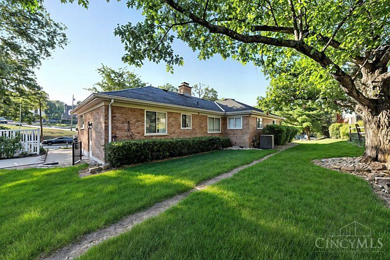 6955 Carroll Avenue, Sycamore Twp, OH, 45236 — photo 28
