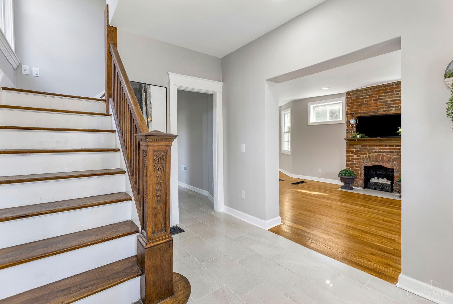Homes for sale in Cincinnati, OH | 436 Hawthorne Ave, Cincinnati, OH 45205 | MLS# 1874051