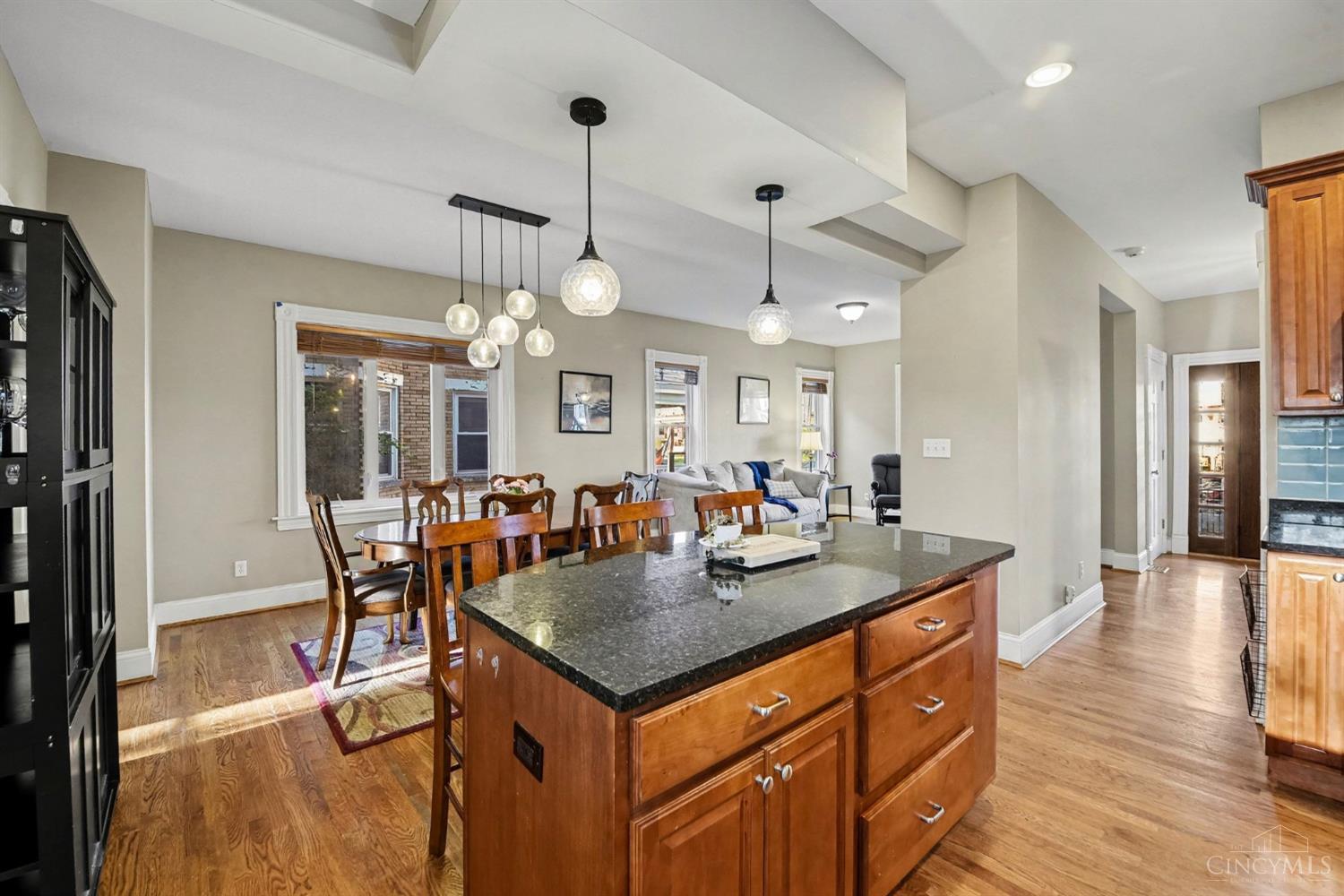 4210 Thirty Third Avenue