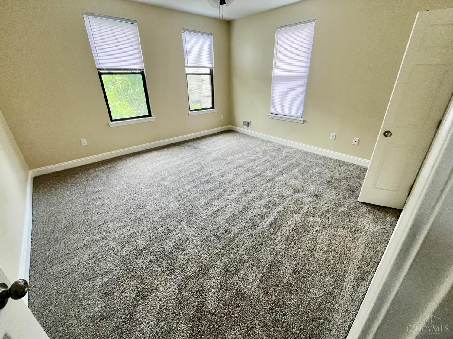 2962 Henshaw Avenue, Cincinnati, OH, 45225 — photo 11