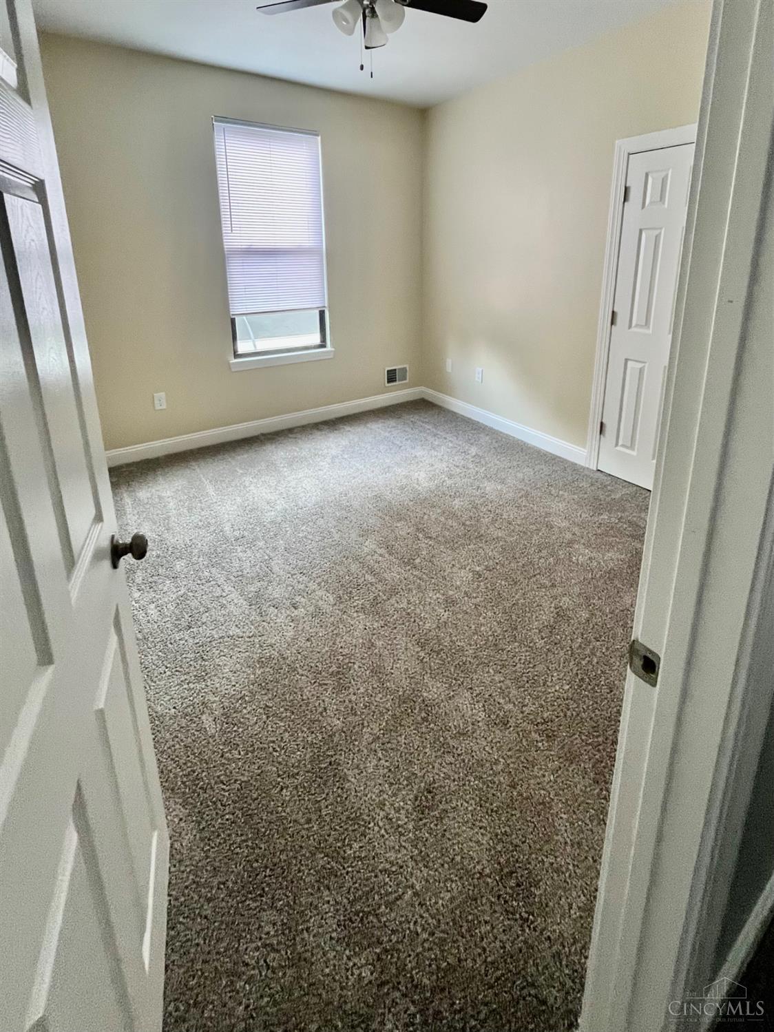 2962 Henshaw Avenue, Cincinnati, OH, 45225 — photo 14