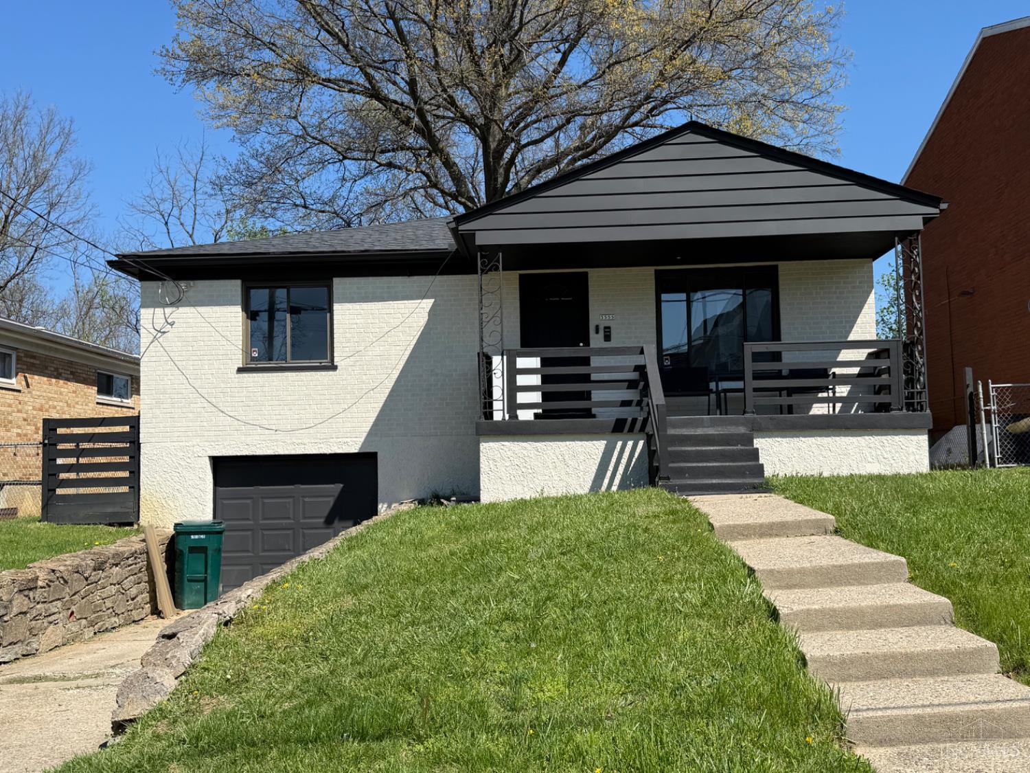 3555 McHenry Avenue, Cincinnati, OH, 45225