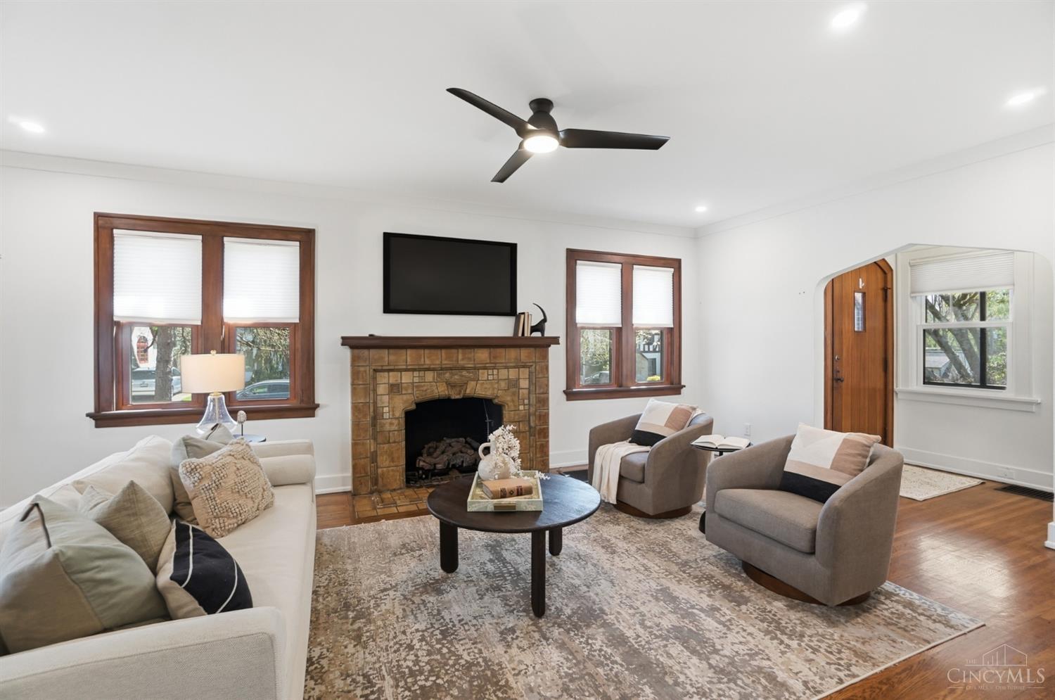 1123 Salisbury Drive