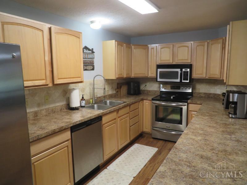 6942 Mountain View Drive, Paint Twp, OH, 45133 — photo 14