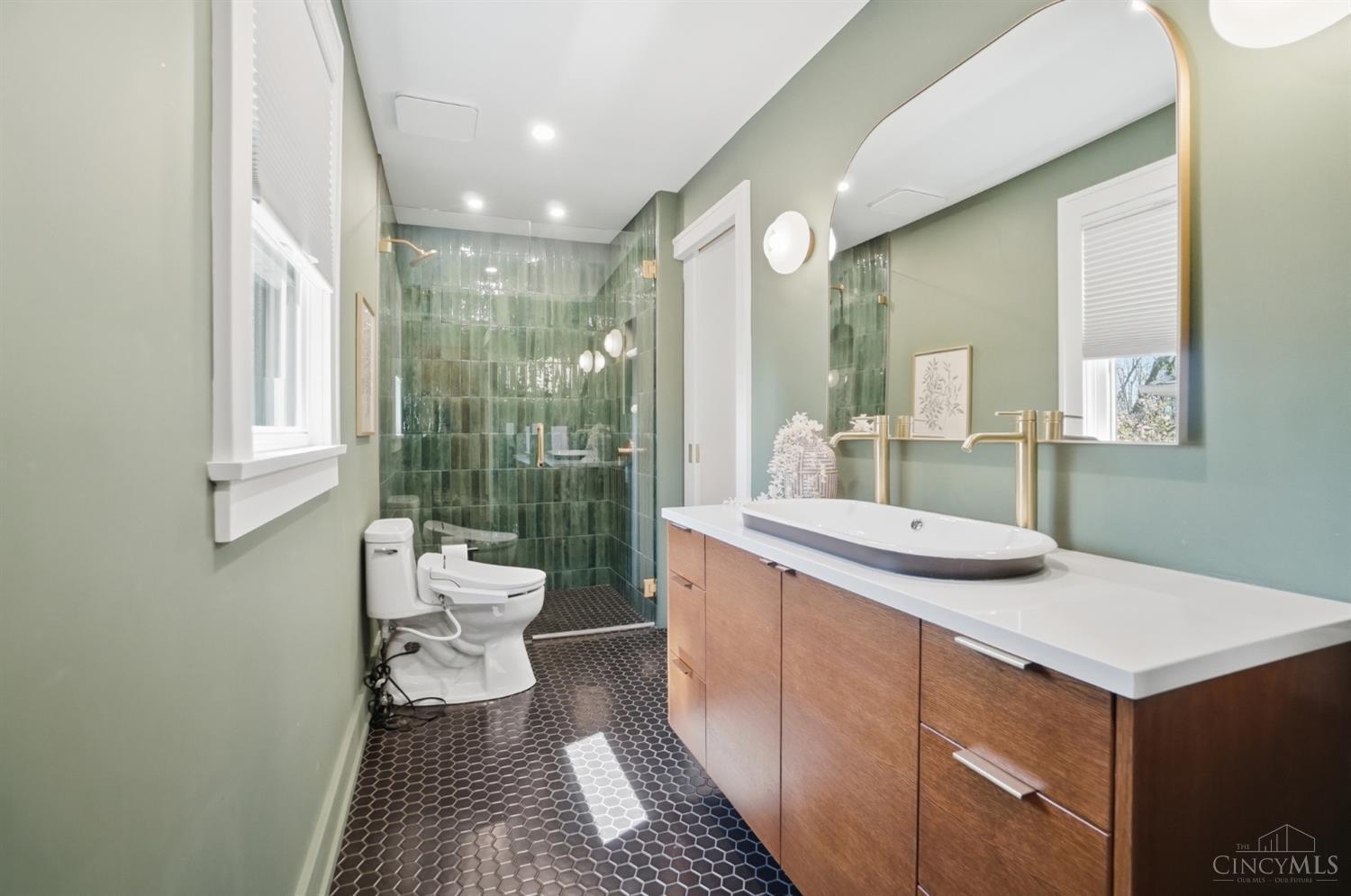 1123 Salisbury Drive