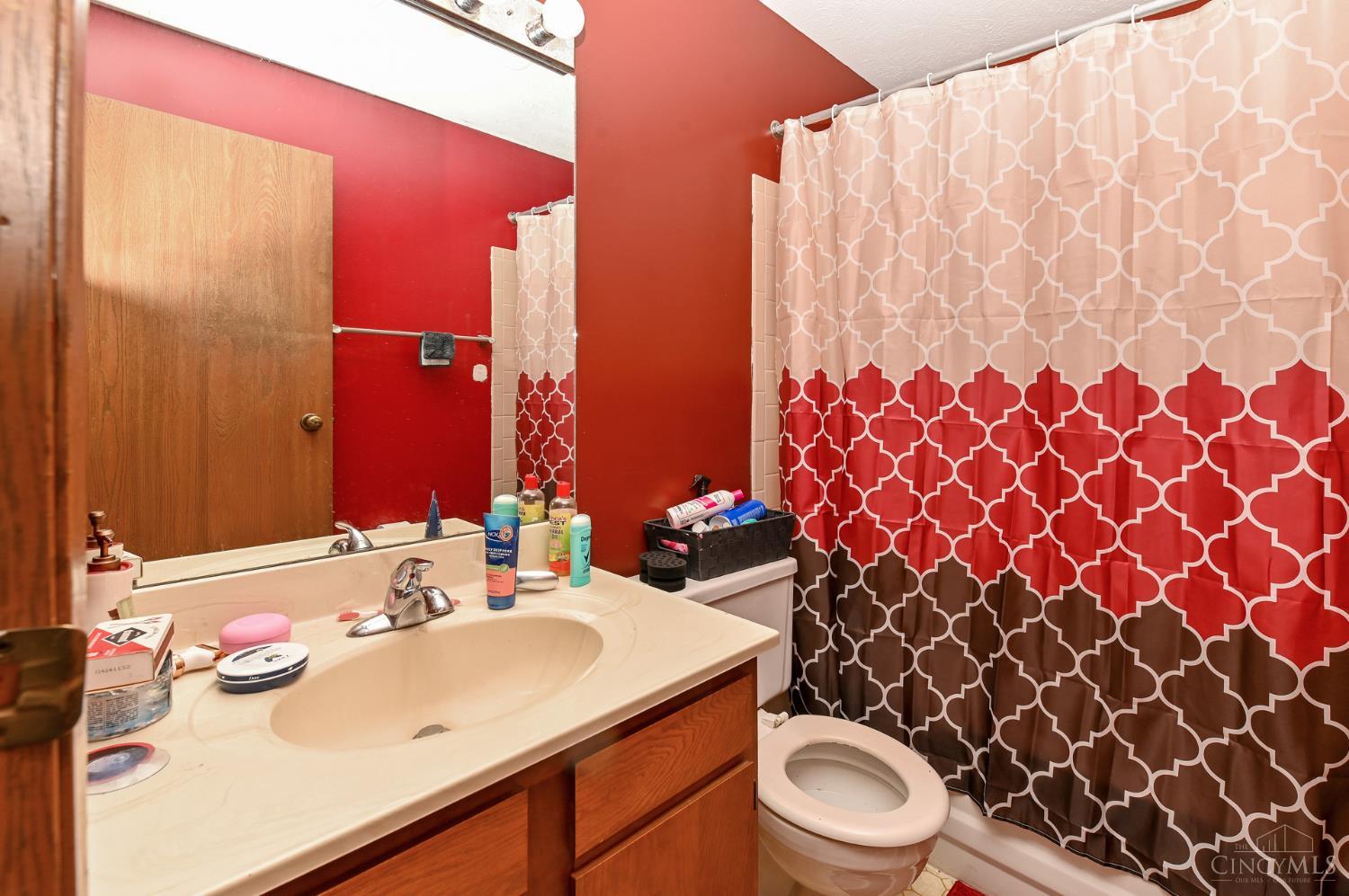 7231 Creekview Drive #9, Colerain Twp, OH, 45247 — photo 18