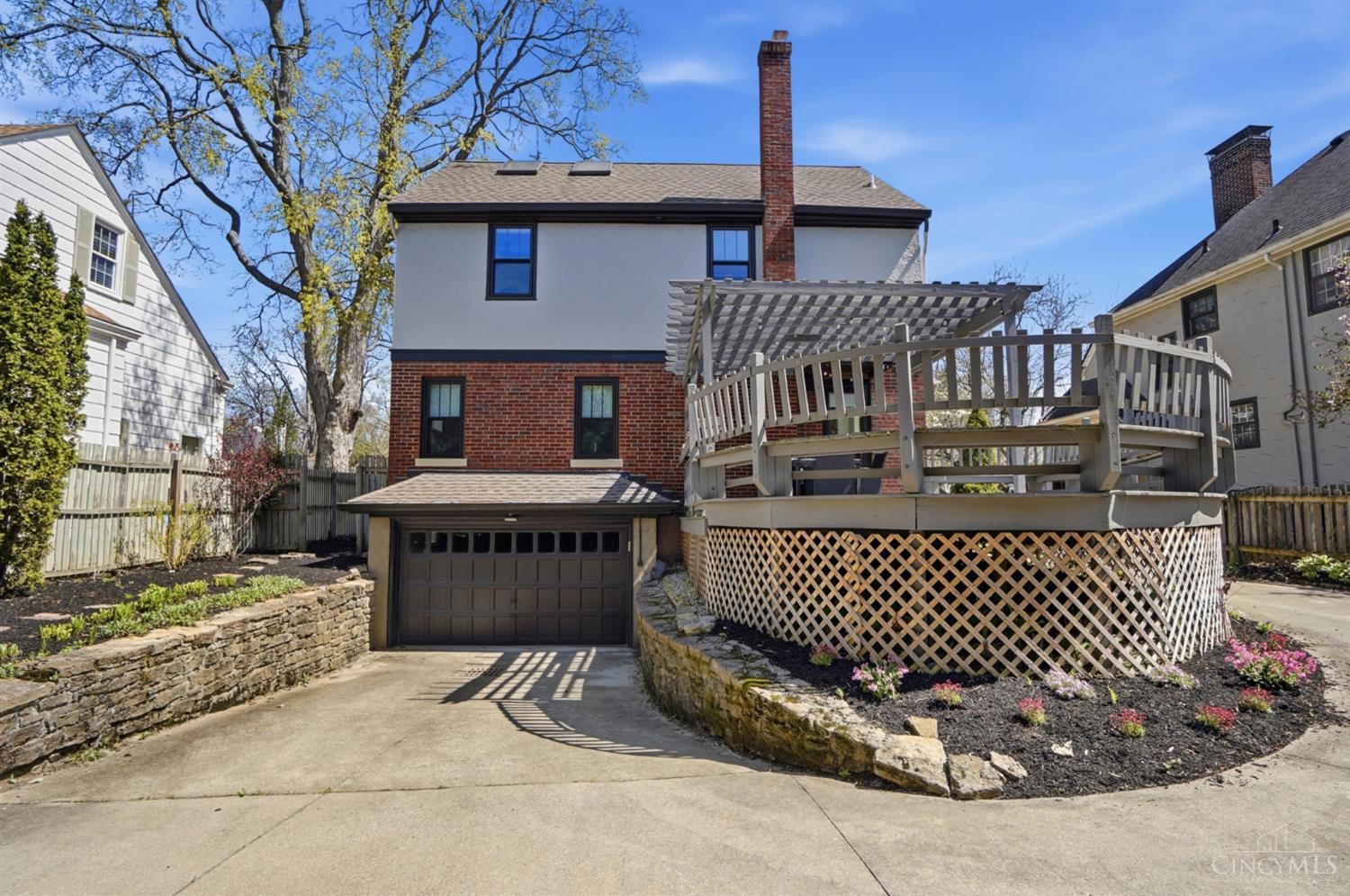 1123 Salisbury Drive