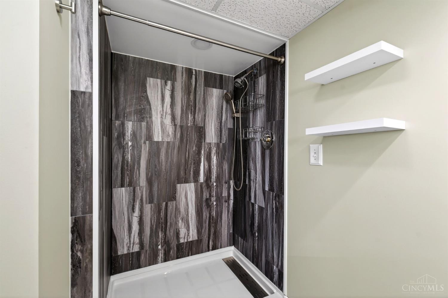 4805 Mayhew Avenue, Delhi Twp, OH, 45238 — photo 25