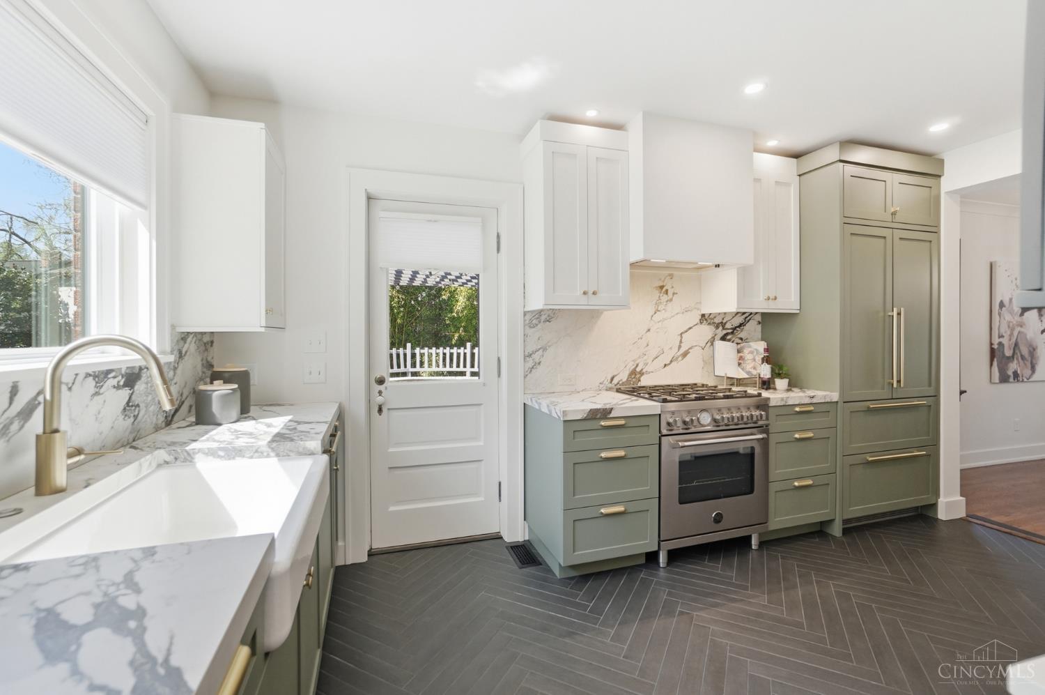 1123 Salisbury Drive