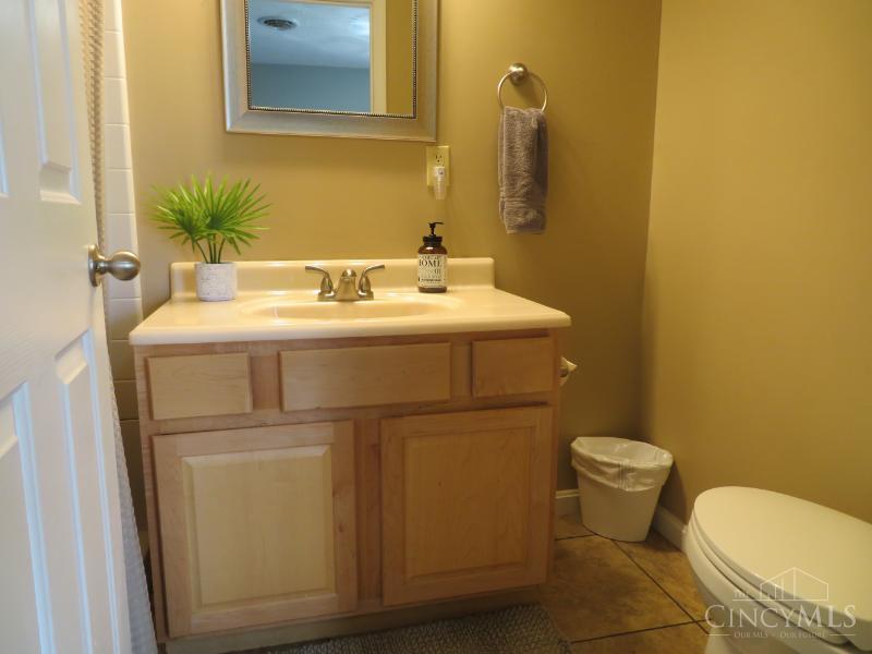 6942 Mountain View Drive, Paint Twp, OH, 45133 — photo 19