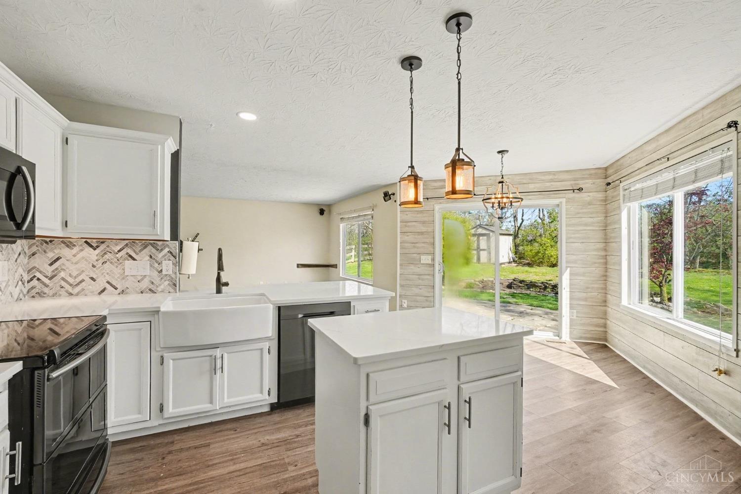 6492 Abingdon Hall, Hamilton Twp, OH, 45152