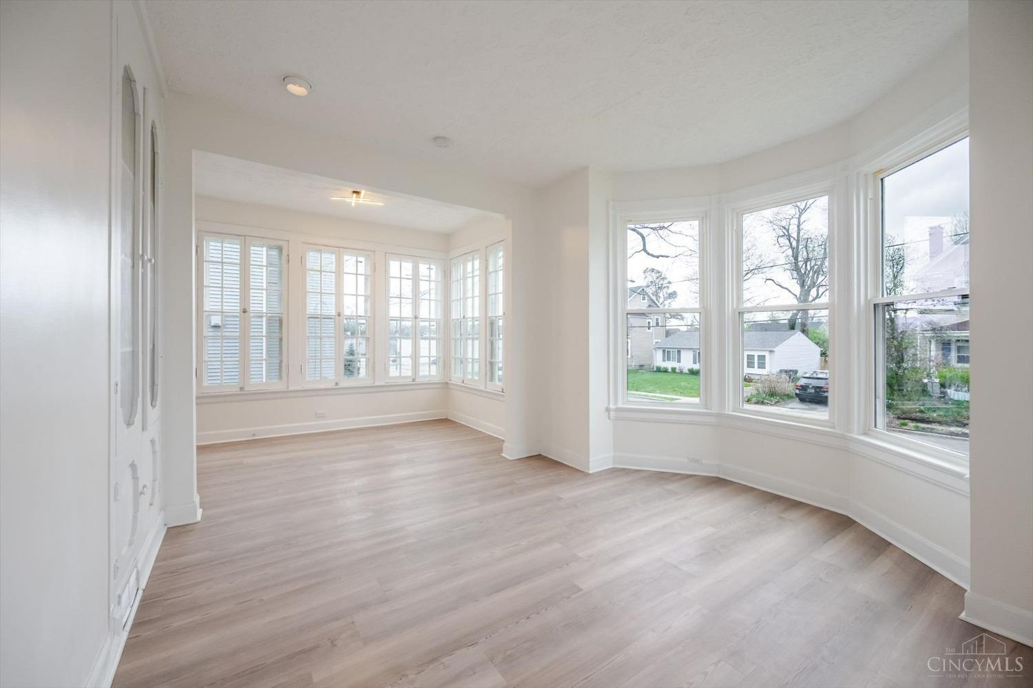 6832 Kenton Avenue, Silverton, OH, 45236 — photo 12
