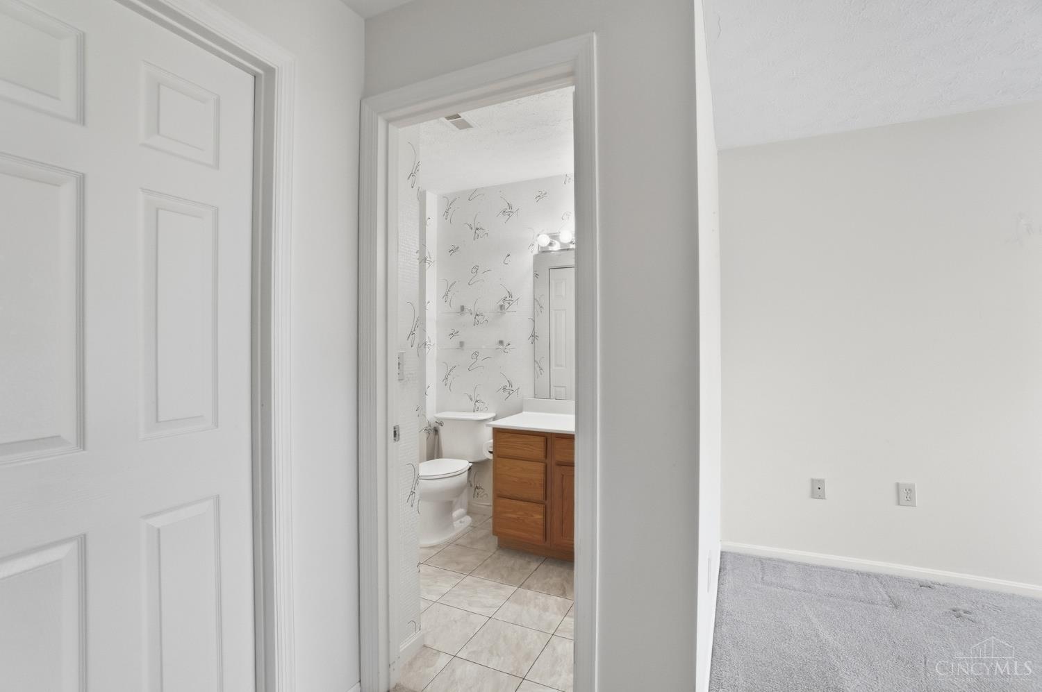 12061 Carrington Lane #102, Loveland, OH, 45140 — photo 24
