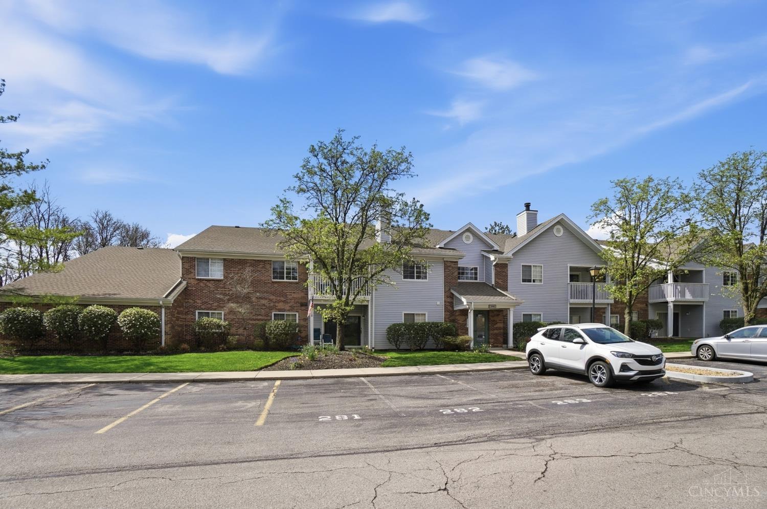 12061 Carrington Lane #102, Loveland, OH, 45140 — photo 2