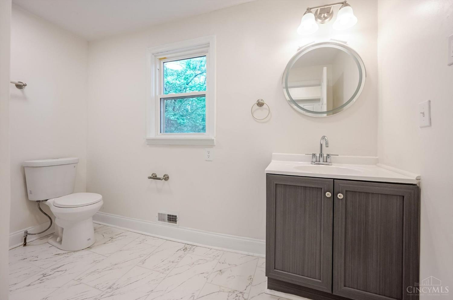 6832 Kenton Avenue, Silverton, OH, 45236 — photo 17