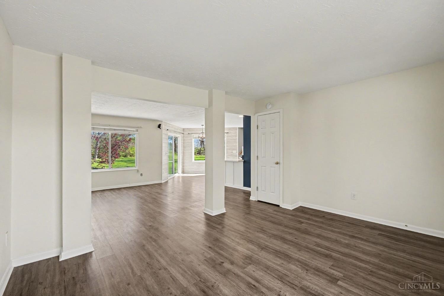 6492 Abingdon Hall, Hamilton Twp, OH, 45152