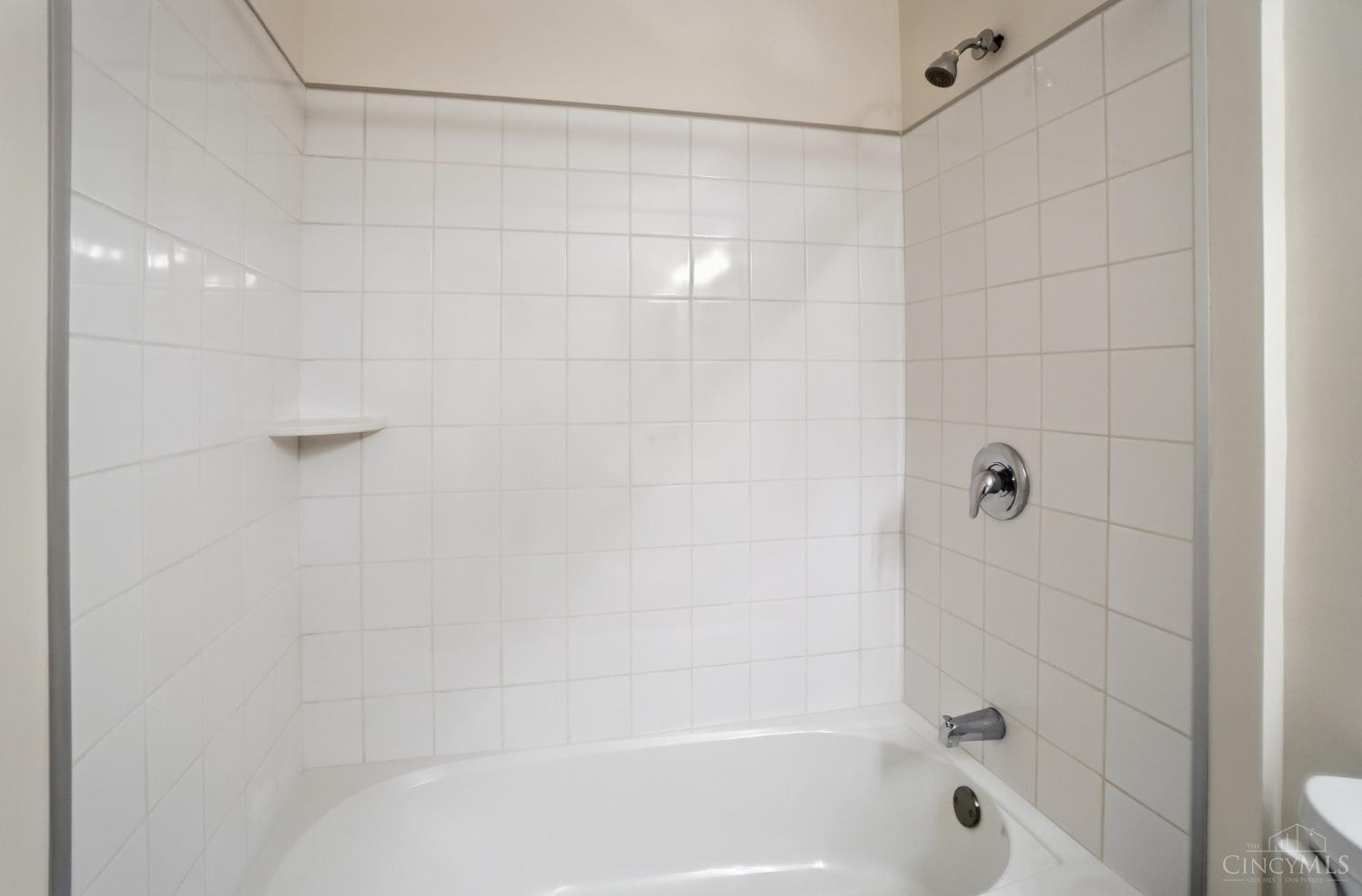 12061 Carrington Lane #102, Loveland, OH, 45140 — photo 35