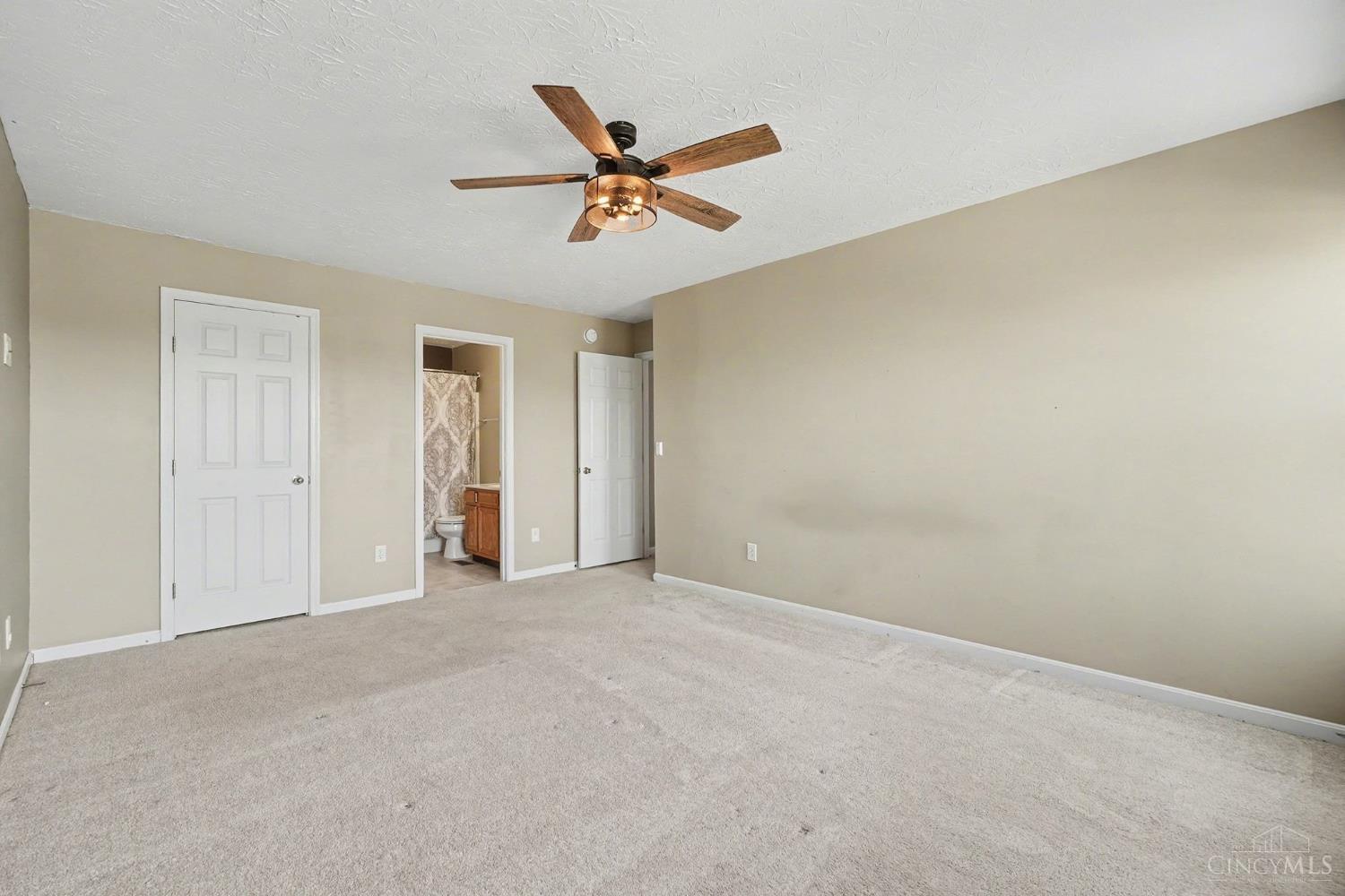 6492 Abingdon Hall, Hamilton Twp, OH, 45152