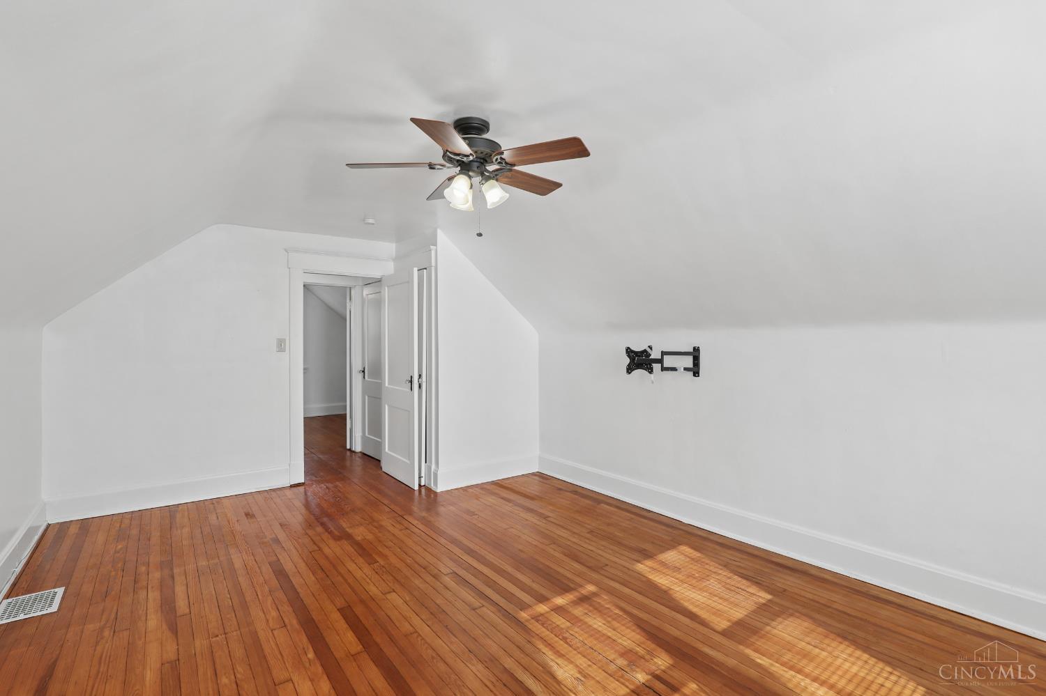 3439 Mcfadden Avenue, Cincinnati, OH, 45211 — photo 25
