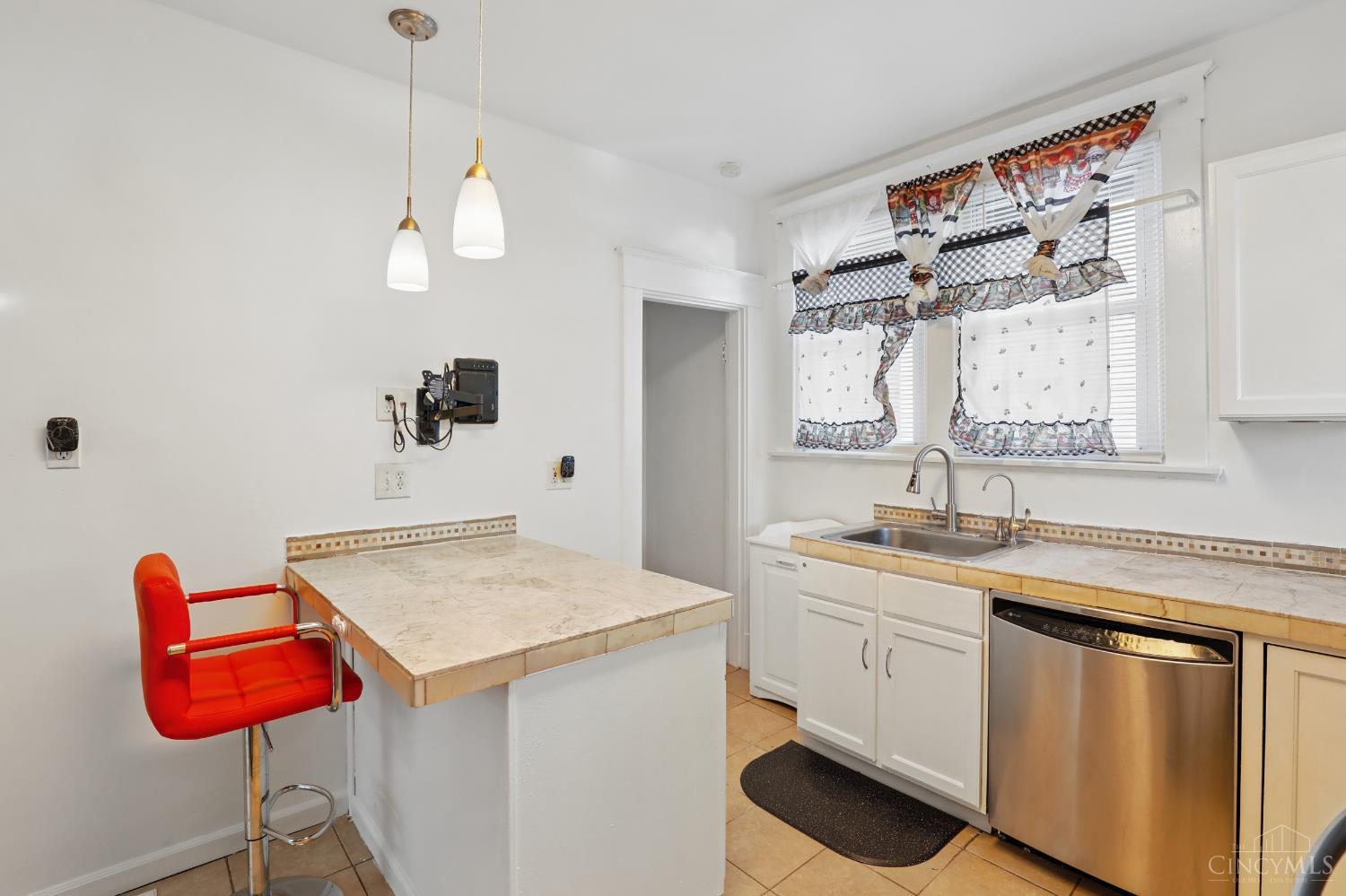 3439 Mcfadden Avenue, Cincinnati, OH, 45211 — photo 21