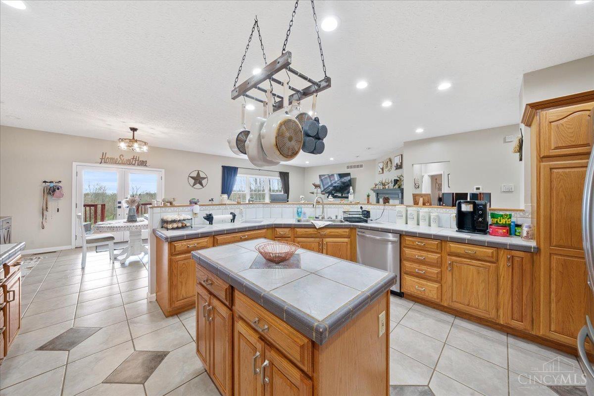 1034 Hill Top Lane, Franklin Twp, OH, 45120 — photo 11